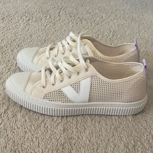 Women’s Cream Mesh Lace-Up Sneakers with White V Logo

Made in Spain